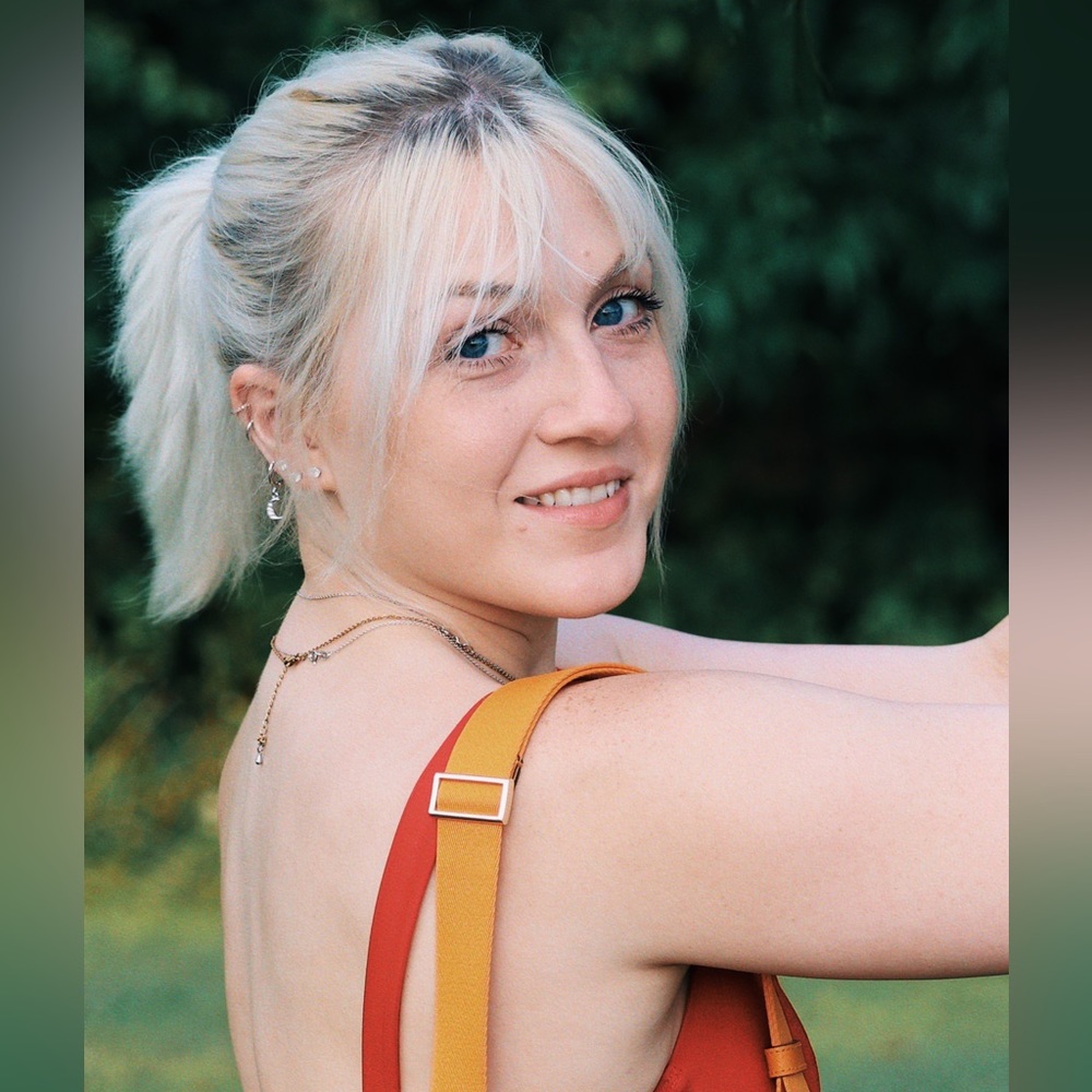 Meet your Posher, Ashley